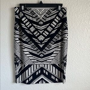 Chico's Black and Cream Print Pencil Skirt